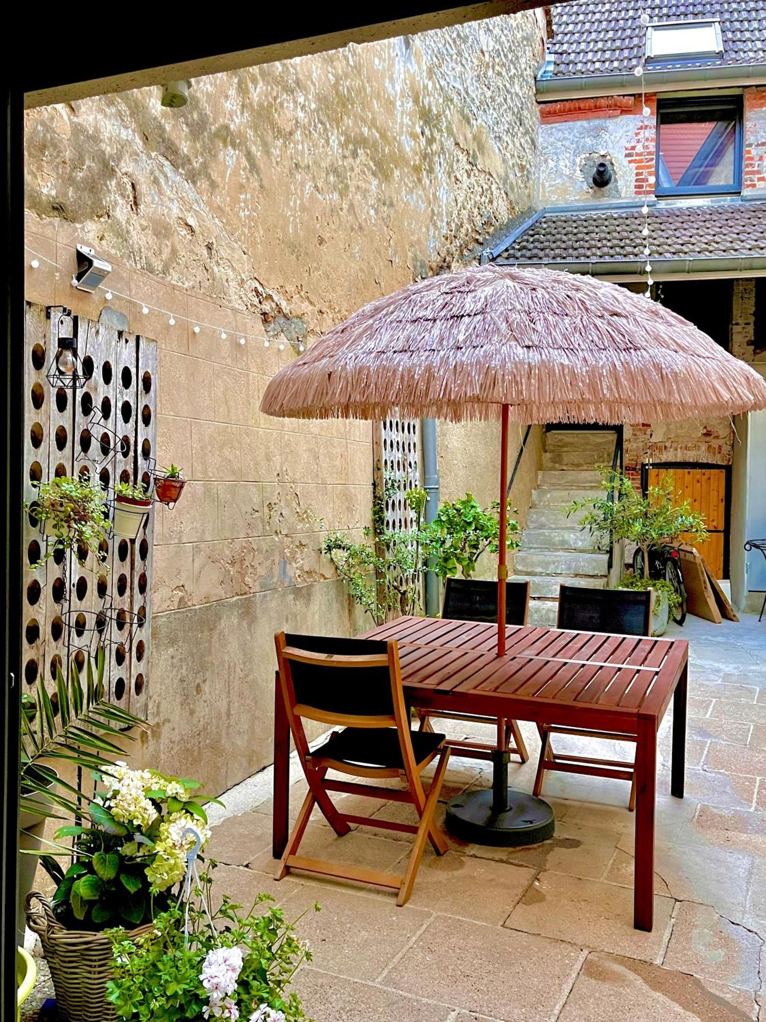 Le Nid D'Isa Bed and Breakfast Hautvillers Buitenkant foto
